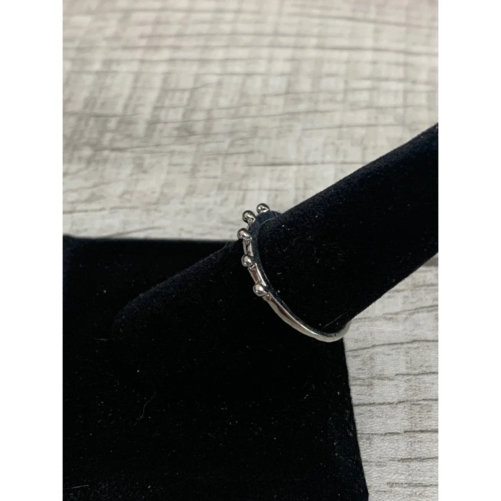 N/A minimalist silver